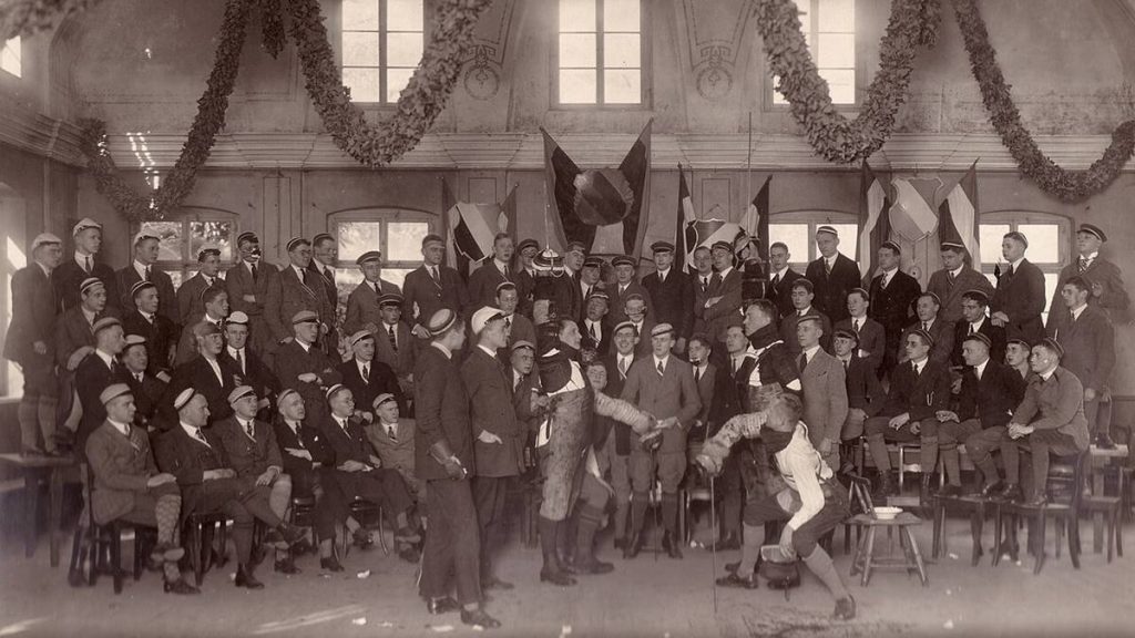 Mensur_Hirschgasse_1925